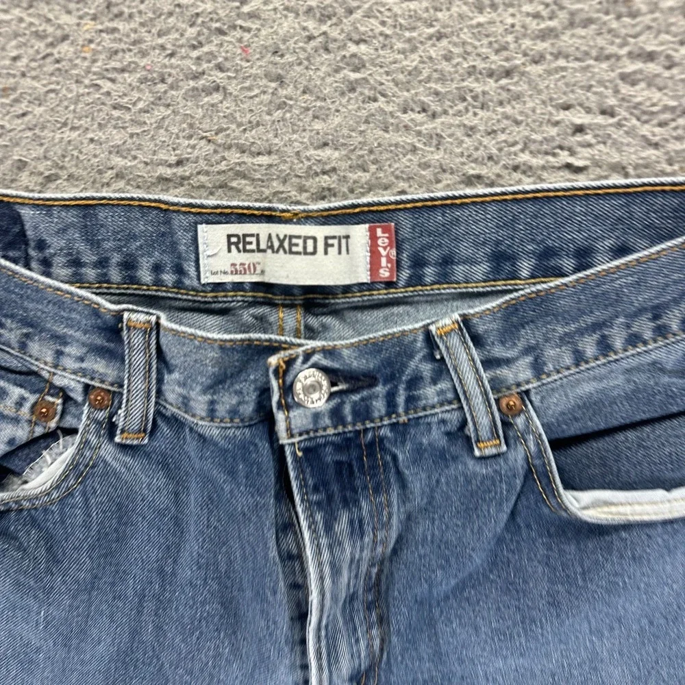 Vintage Levi's 550 Jeans Mens 34x34 Blue Cotton Denim Straight Relaxed Workwear